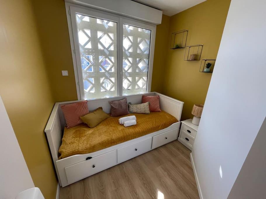 Zosca - Sils Apartment Caen Ngoại thất bức ảnh